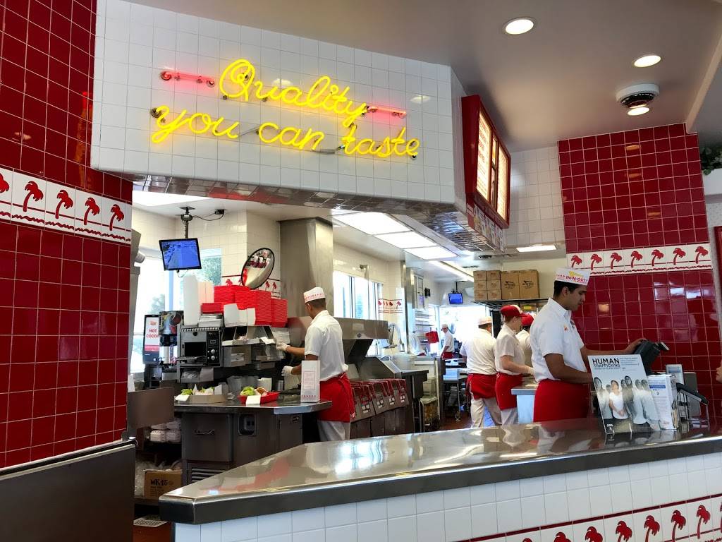 In-N-Out Burger | restaurant | 641 Leavesley Rd, Gilroy, CA 95020, USA | 8007861000 OR +1 800-786-1000