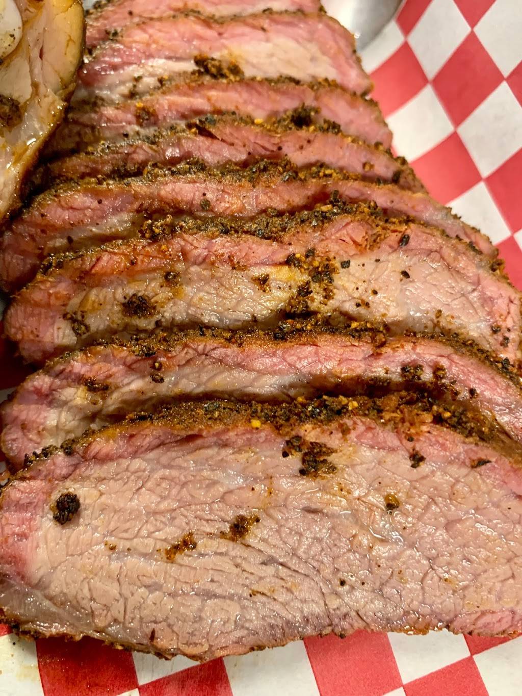 Hound Dog BBQ | restaurant | 1320 SE Water Ave, Portland, OR 97214, USA | 5035932828 OR +1 503-593-2828