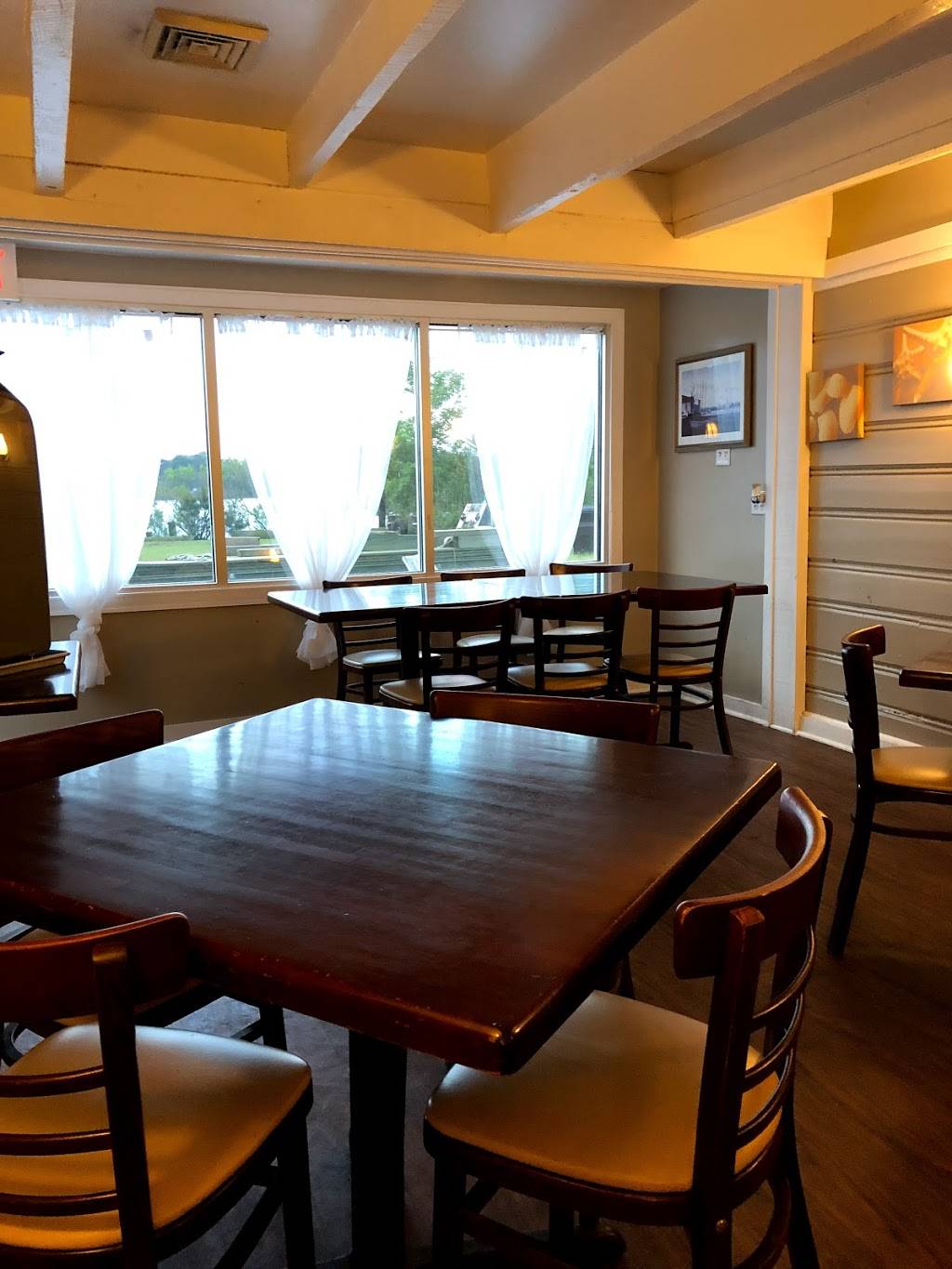 Dock of the Bay | restaurant | 103 Constitution Ave, Portsmouth, VA 23704, USA | 7573378604 OR +1 757-337-8604