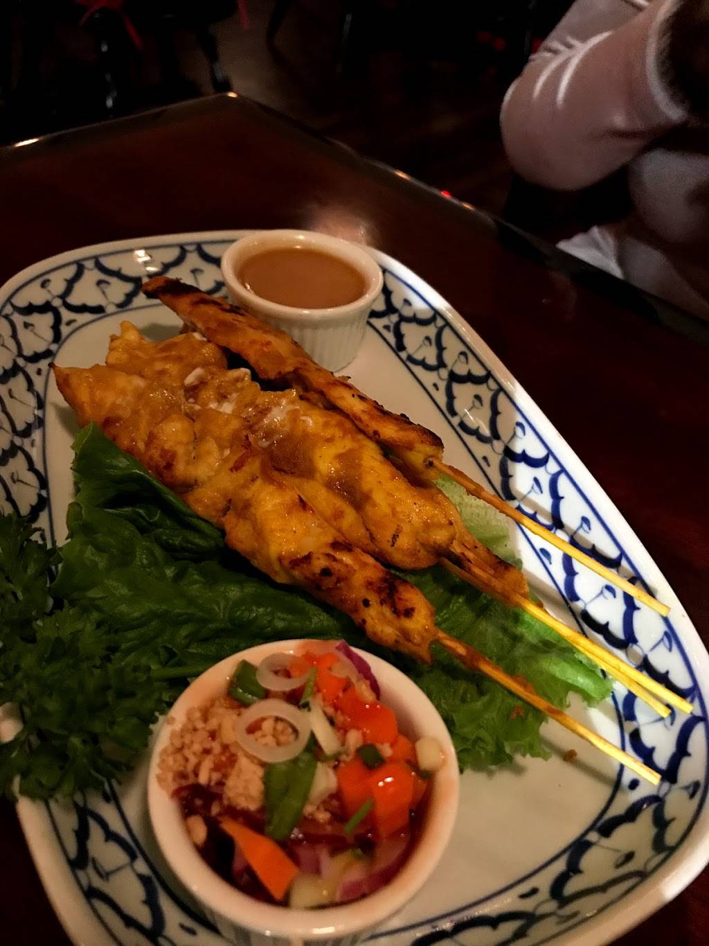 Eighty Four Thai Food Inc | restaurant | 979 FL-84, Fort Lauderdale, FL 33315, USA | 9544625105 OR +1 954-462-5105