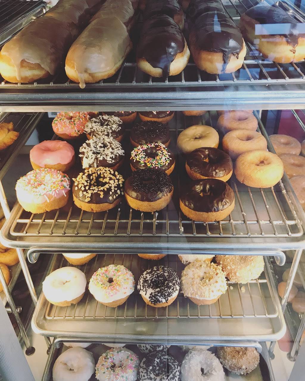 M Donut | cafe | 1724 Palos Verdes Dr N Ste B, Harbor City, CA 90710, USA | 3102217120 OR +1 310-221-7120