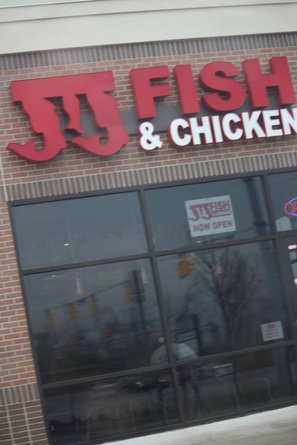 JJ Fish | restaurant | 7843 Indianapolis Blvd, Hammond, IN 46324, USA | 2195017175 OR +1 219-501-7175