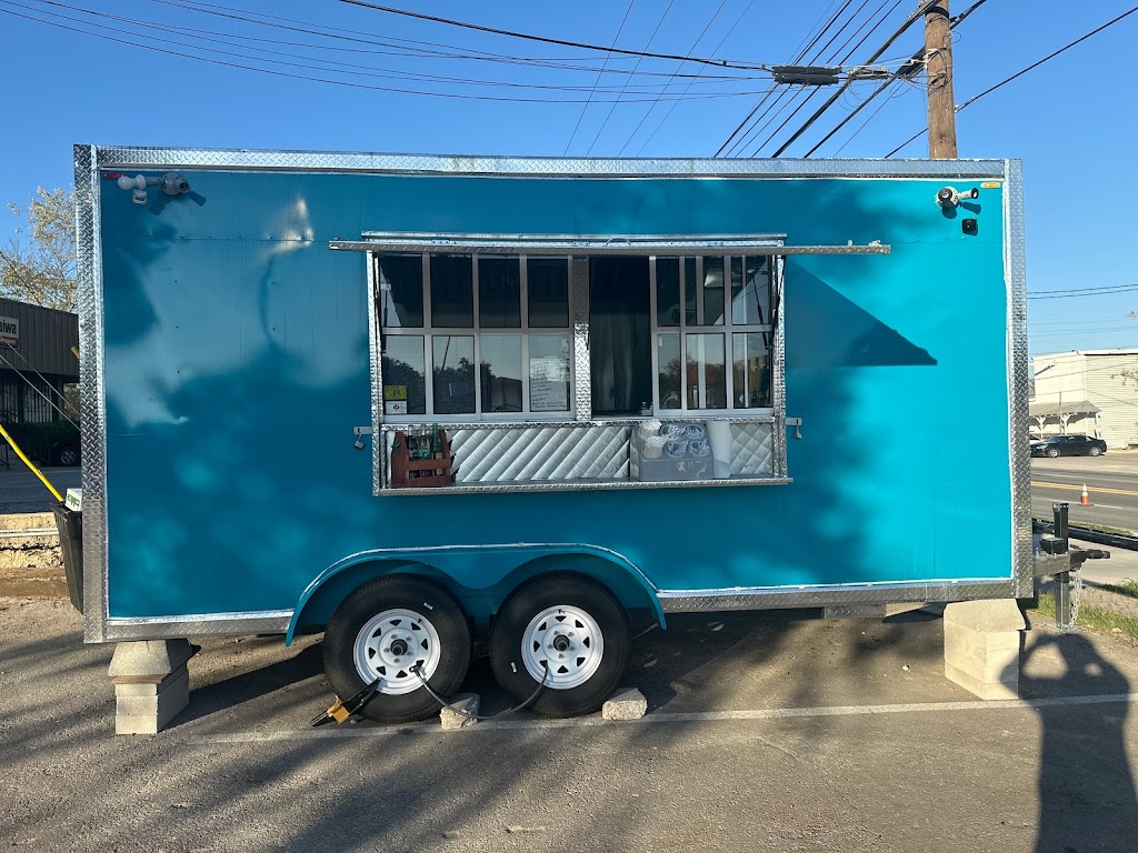 La chona 512 | restaurant | 5708 S Congress Ave, Austin, TX 78745, USA | 5128225029 OR +1 512-822-5029