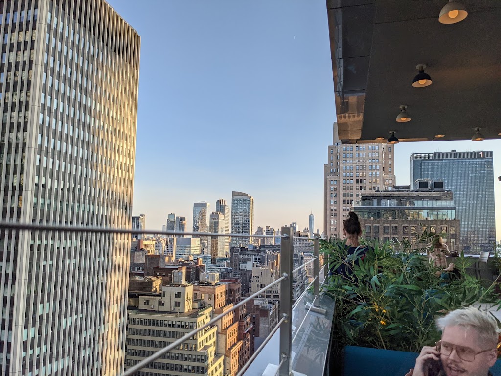 5 oClock Somewhere Bar - Times Square | restaurant | 560 7th Ave, New York, NY 10018, USA | 3322424826 OR +1 332-242-4826