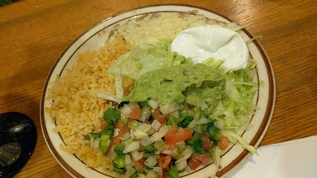 El Toro | restaurant | 2017 N Bechtle Ave, Springfield, OH 45504, USA | 9373429015 OR +1 937-342-9015