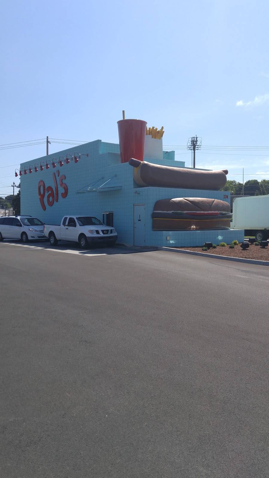 Pals | restaurant | 174 S Liberty Hill Rd, Morristown, TN 37813, USA | 4233531388 OR +1 423-353-1388