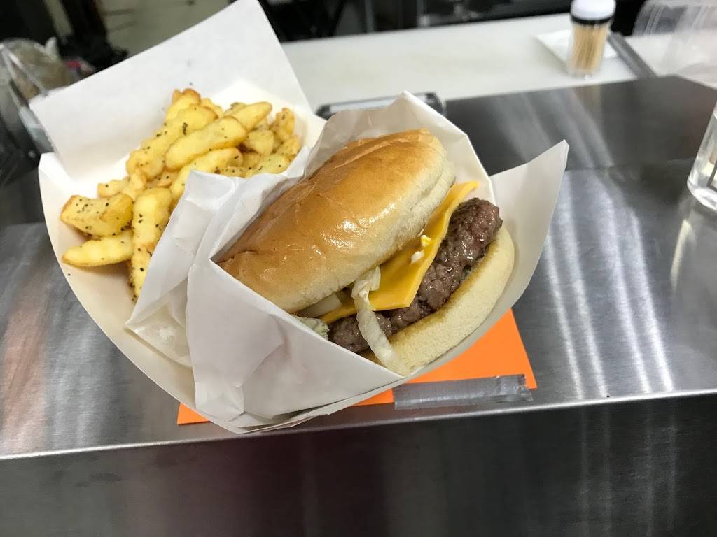 Food Basket Cafe | restaurant | 1746 S Carrier Pkwy, Grand Prairie, TX 75051, USA | 9726604500 OR +1 972-660-4500