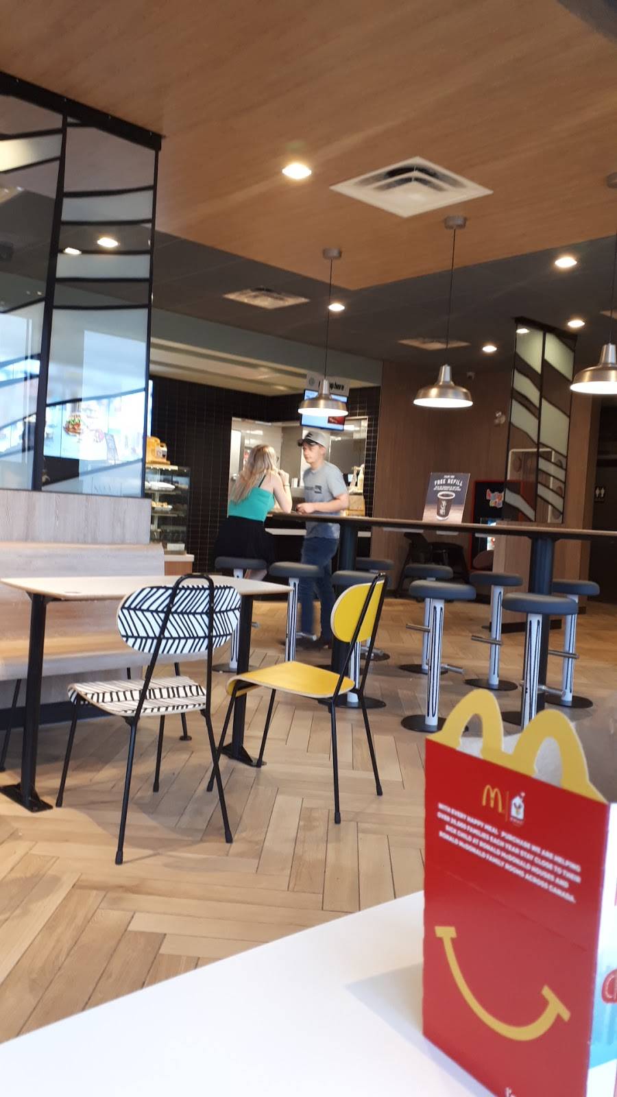 McDonalds | restaurant | 3015 Palladium Dr, Stittsville, ON K2T 0N2, Canada | 6135916006 OR +1 613-591-6006