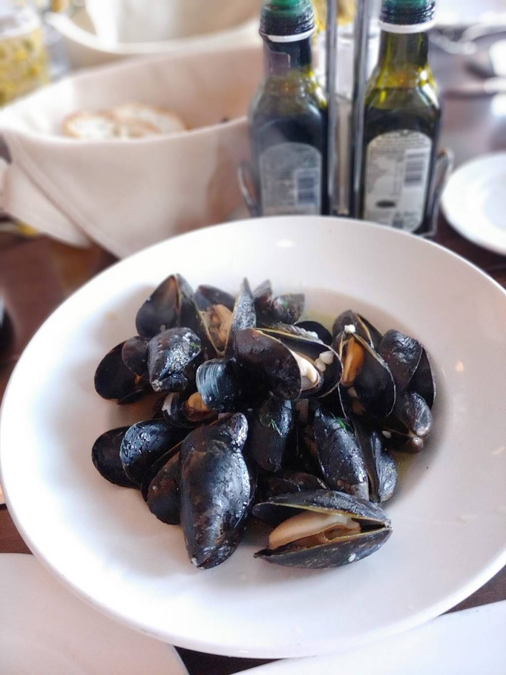 Joia Ristorante | restaurant | 15570 Yonge St, Aurora, ON L4G 1P2, Canada | 9057131411 OR +1 905-713-1411