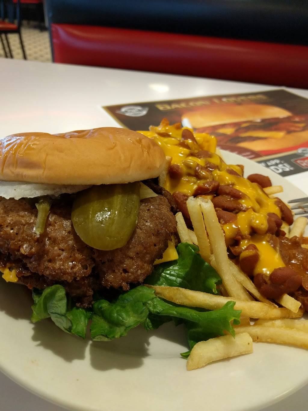 Steak n Shake | restaurant | 3350 N Morrison Rd, Muncie, IN 47304, USA | 7652884366 OR +1 765-288-4366