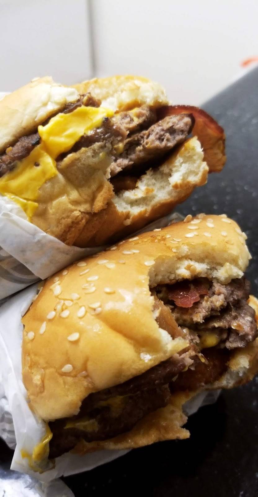 Carls Jr. | restaurant | 3325 S Harbor Blvd, Santa Ana, CA 92704, USA | 7149791572 OR +1 714-979-1572