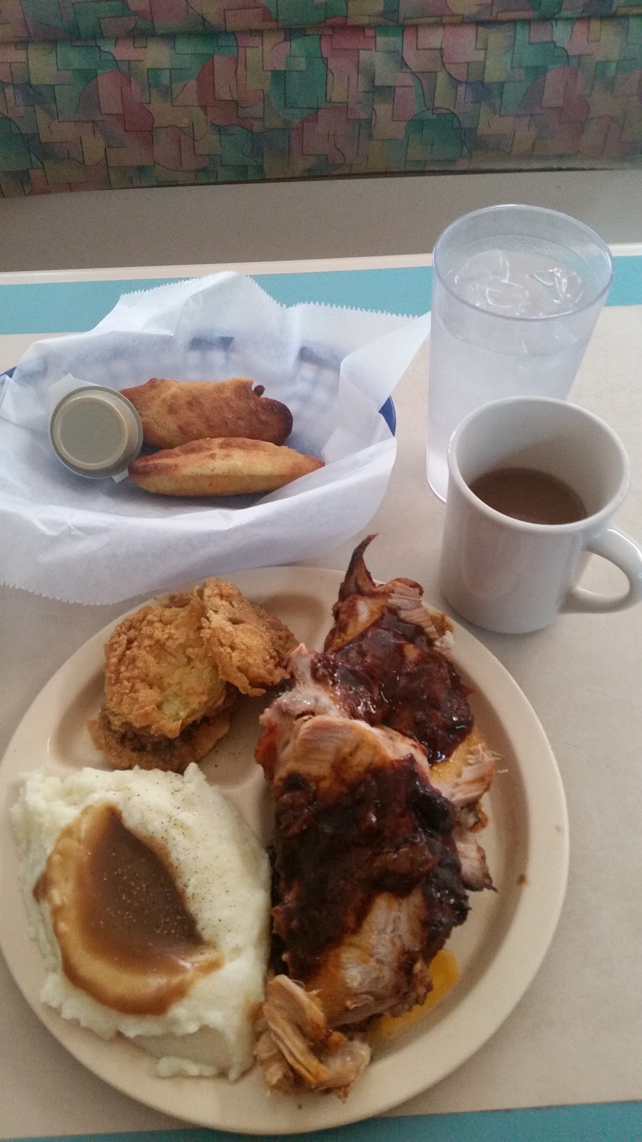 Flicks Local Express | restaurant | 6495 Church Ave, Potts Camp, MS 38659, USA | 6623336345 OR +1 662-333-6345