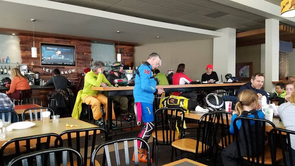 Gold Coast Lodge | restaurant | 1960 Squaw Valley Rd, Olympic Valley, CA 96146, USA | 5305846120 OR +1 530-584-6120