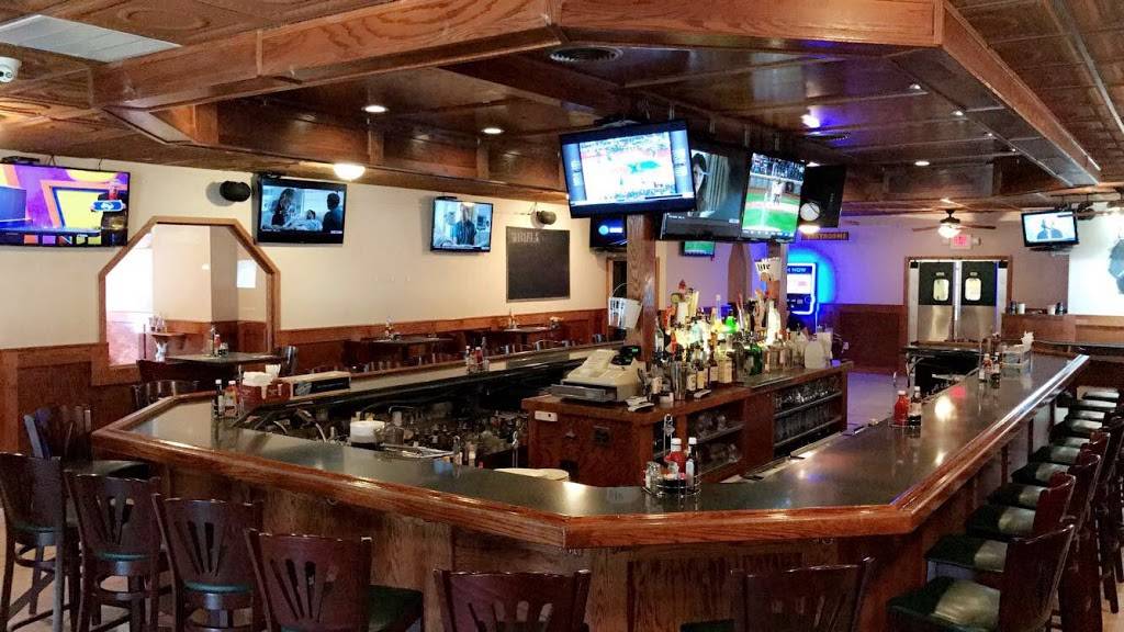Mantoloking Road Alehouse | restaurant | 247 Mantoloking Rd, Brick, NJ 08723, USA | 7324776000 OR +1 732-477-6000
