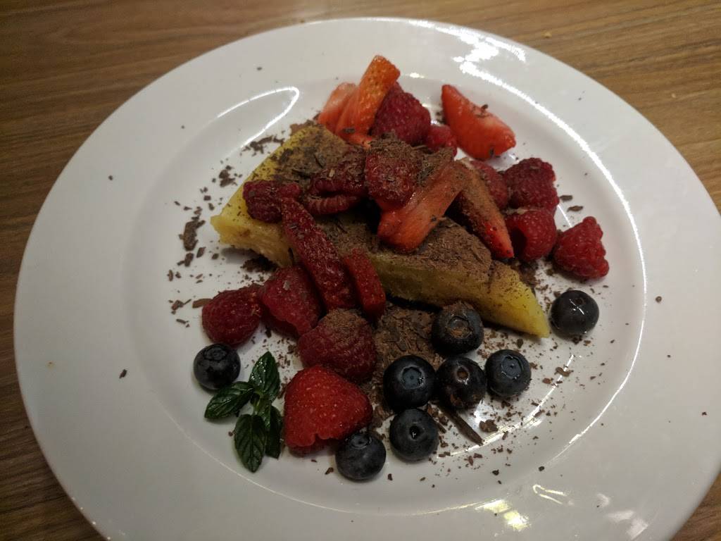 Yannis Bar & Grill | restaurant | 12015 Scripps Highlands Dr, San Diego, CA 92131, USA | 8585270011 OR +1 858-527-0011