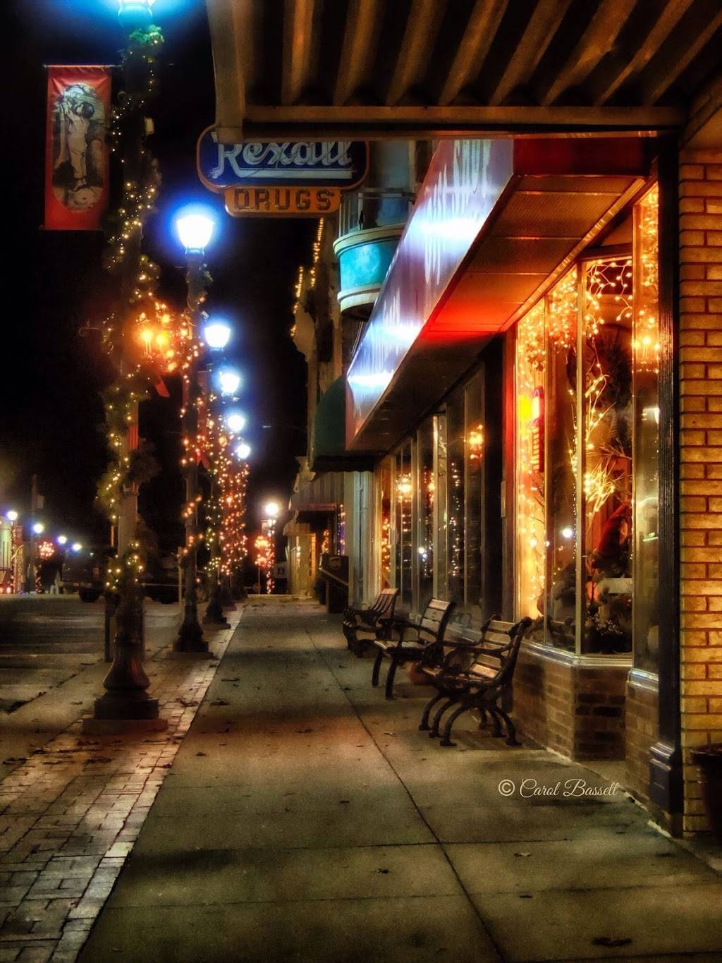 Montross Pharmacy/Gift Shop/Fountain | cafe | 120 N 1st Ave, Winterset, IA 50273, USA | 5154622282 OR +1 515-462-2282