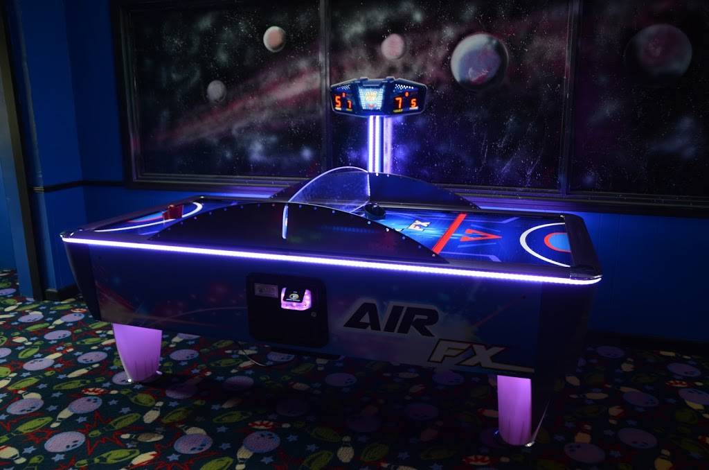 Southern Lanes | meal takeaway | 3001 Canton St, Hopkinsville, KY 42240, USA | 2708742265 OR +1 270-874-2265