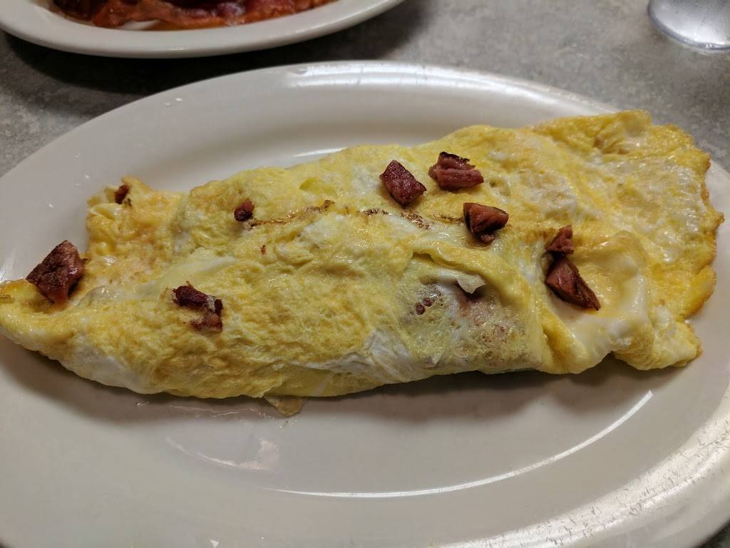 Colombos Coney Island Restaurant | restaurant | 5414 Vernor Hwy, Detroit, MI 48209, USA | 3138490995 OR +1 313-849-0995