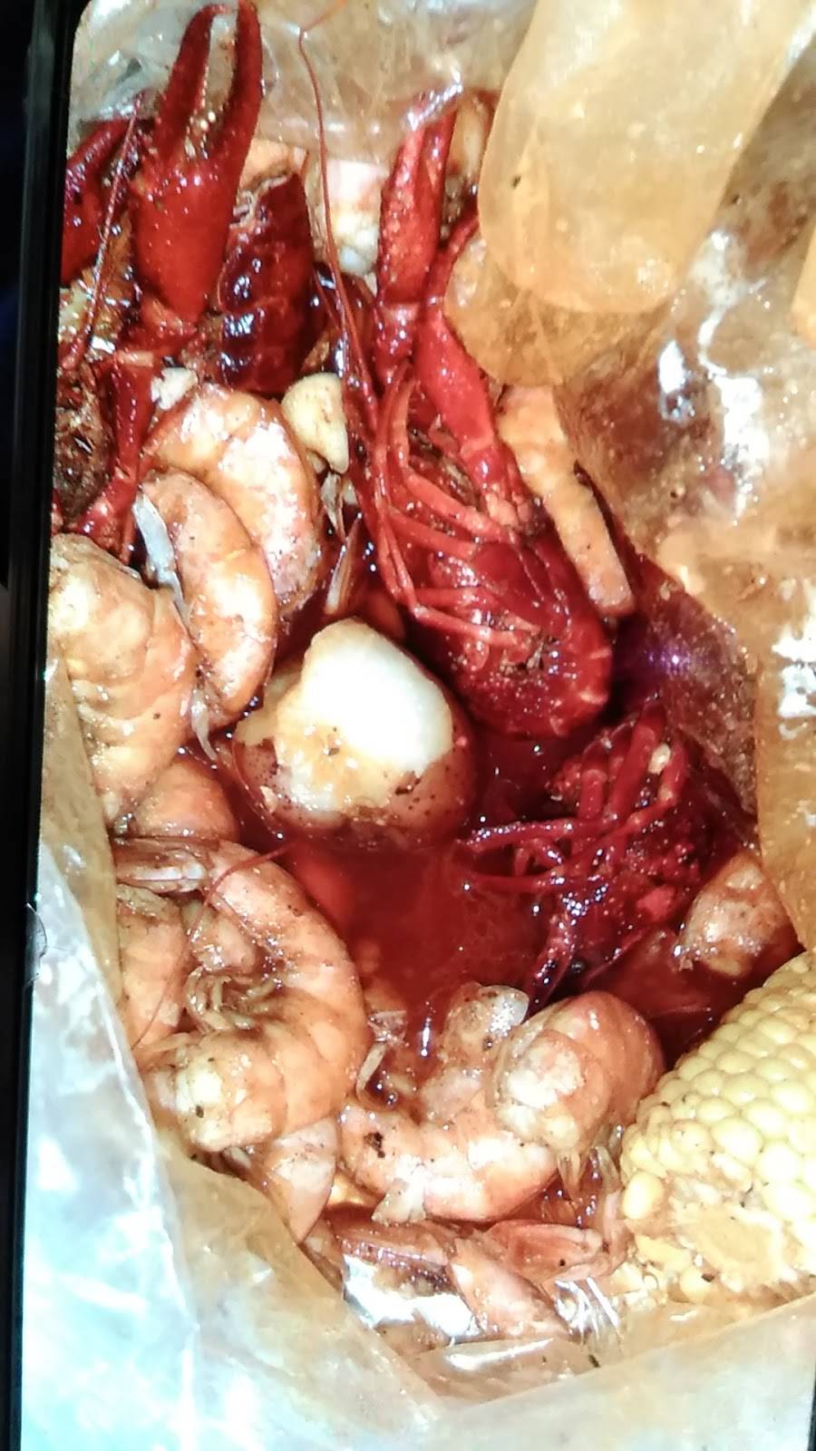 Boiling Catch | meal takeaway | 675 Crescent St, Brockton, MA 02302, USA | 7742968382 OR +1 774-296-8382