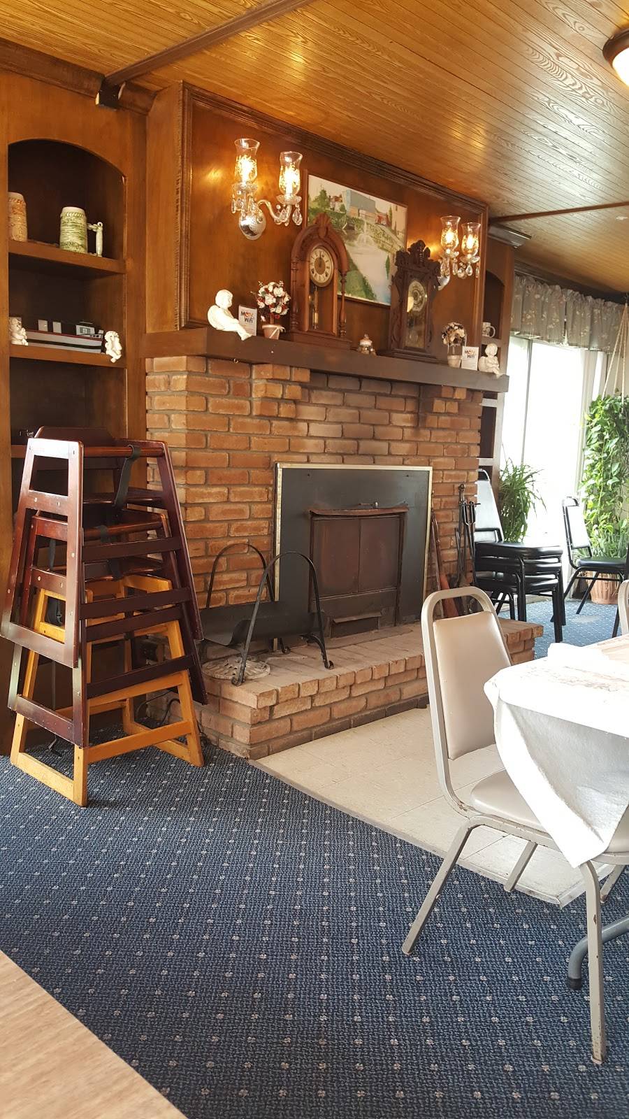 Sisters Century House Restaurant | restaurant | 123 Canal St S, Canal Fulton, OH 44614, United States | 3308549914 OR +1 330-854-9914