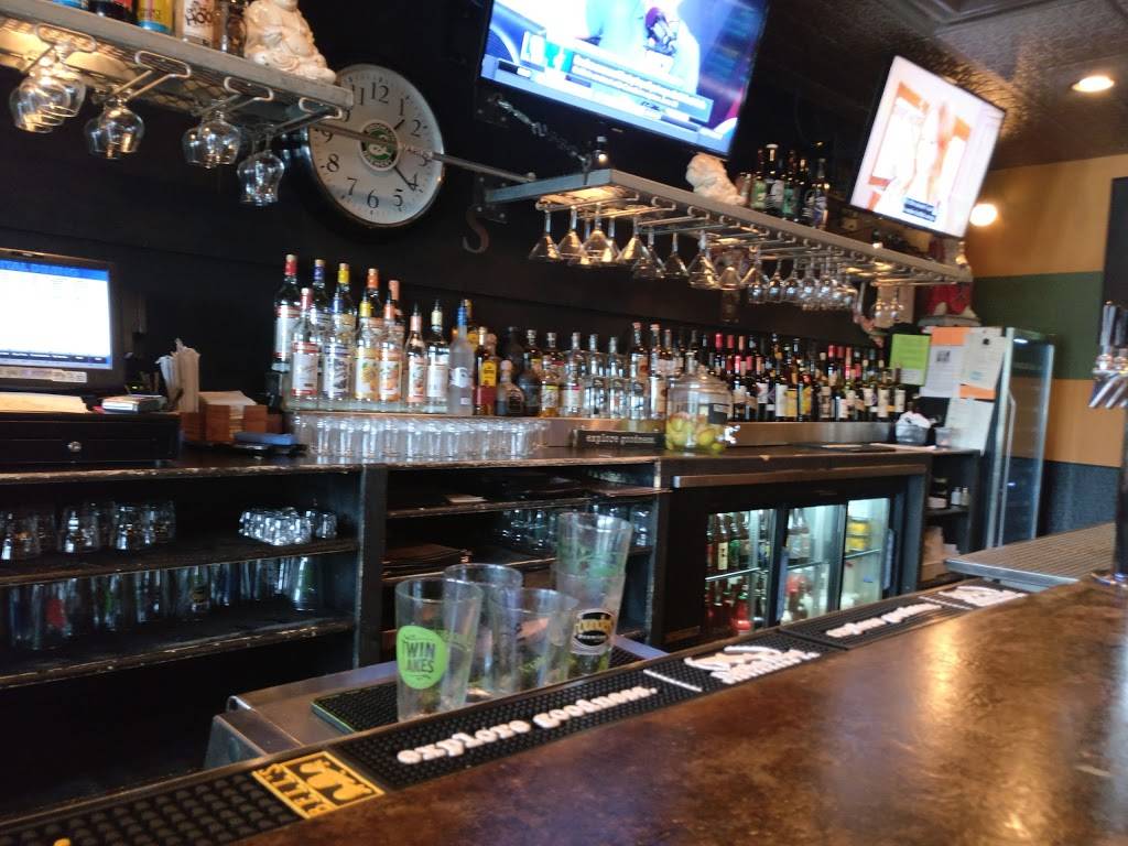 Two Stones Pub Wilmington | restaurant | 2502 Foulk Rd, Wilmington, DE 19810, USA | 3024393231 OR +1 302-439-3231