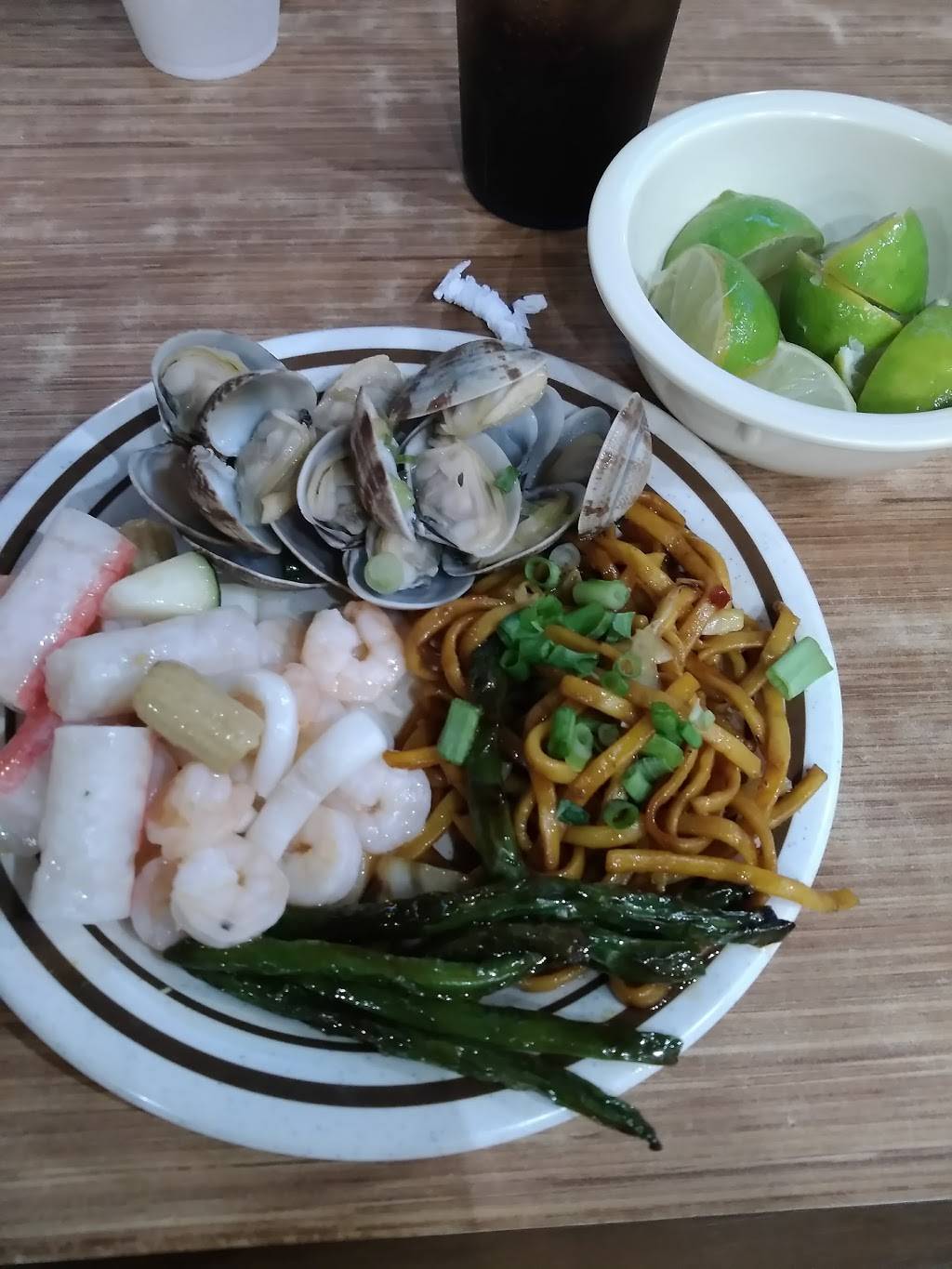 China Harbor | restaurant | 4400 Fredericksburg Rd, San Antonio, TX 78201, USA | 2107359988 OR +1 210-735-9988