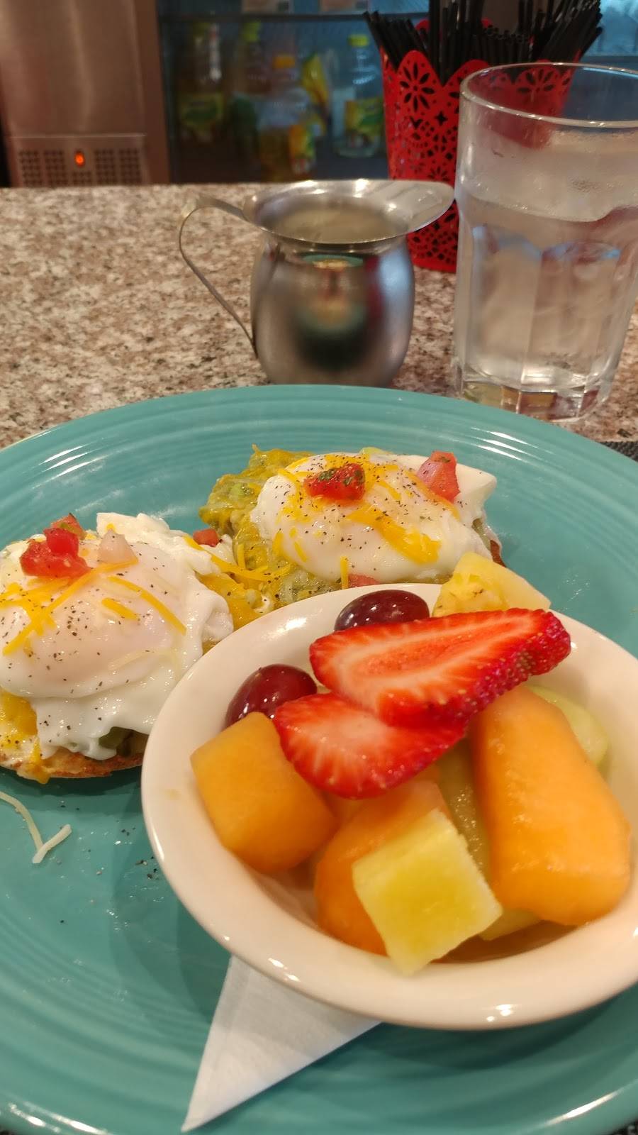 J. Christophers | restaurant | 10 Kings Cir NE, Atlanta, GA 30305, USA | 4049170350 OR +1 404-917-0350