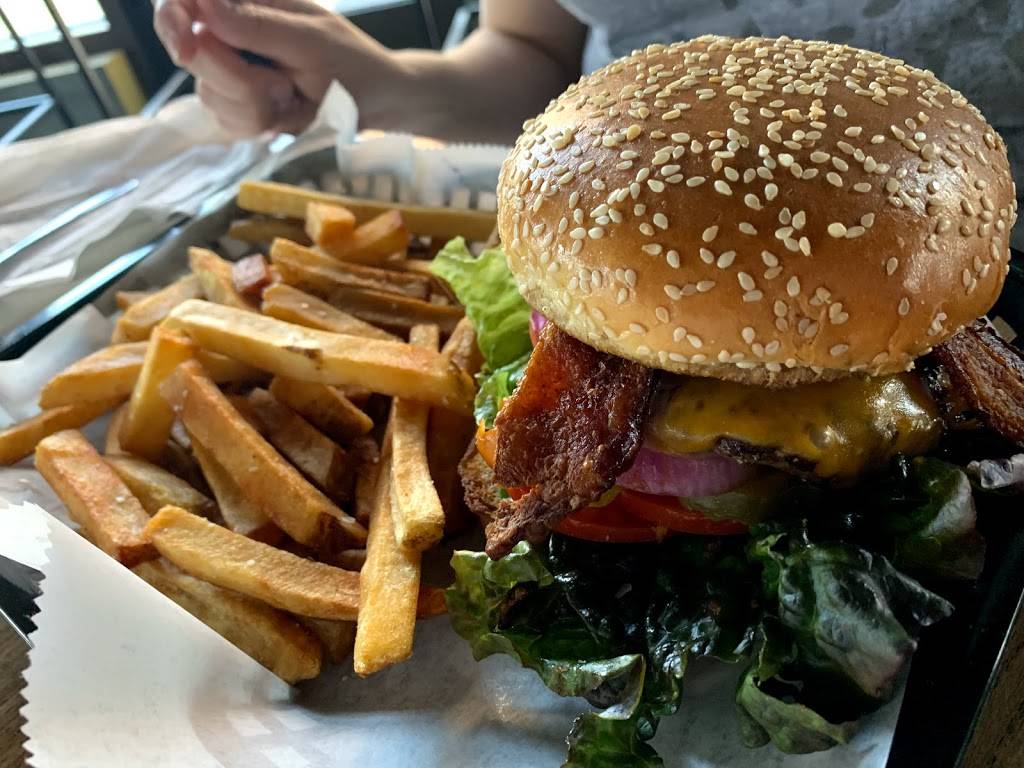 Union Corners Brewery | restaurant | 2438 Winnebago St, Madison, WI 53704, USA | 6087091406 OR +1 608-709-1406