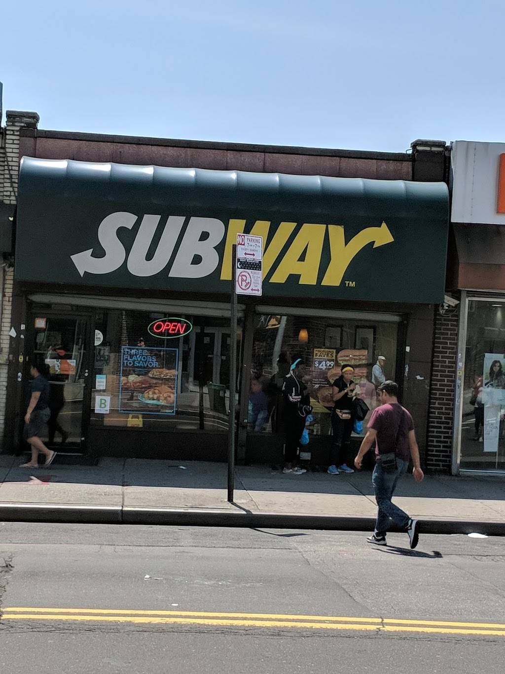 Subway Restaurants | restaurant | 146-04 Jamaica Ave, Jamaica, NY 11435, USA | 7182975060 OR +1 718-297-5060