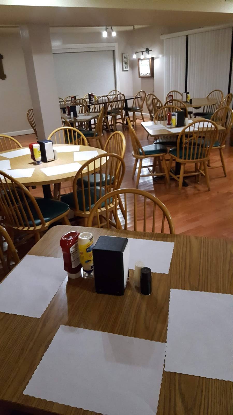 Tom X Pub | restaurant | 100 Tom X Rd, East Stroudsburg, PA 18302, USA | 5702235025 OR +1 570-223-5025