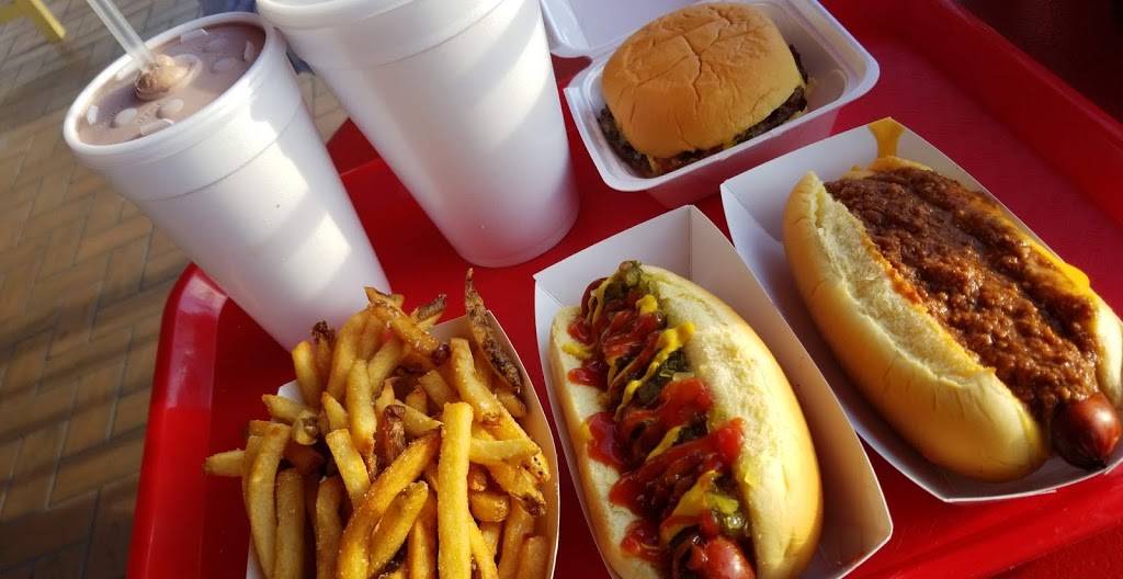 Matts Red Hots | restaurant | 18911 S Tamiami Trail #24, Fort Myers, FL 33908, USA | 2397918036 OR +1 239-791-8036