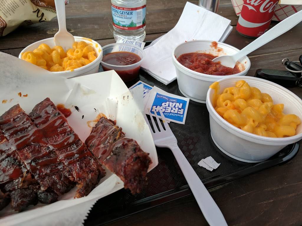 Jeremy’s Roadside BBQ & Catering | restaurant | 455 Calef Hwy, Lee, NH 03861, USA | 6033977490 OR +1 603-397-7490