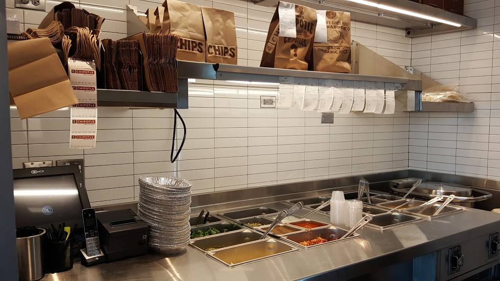 Chipotle Mexican Grill | restaurant | 15040 Kensington Park Dr, Tustin, CA 92782, USA | 7142597739 OR +1 714-259-7739
