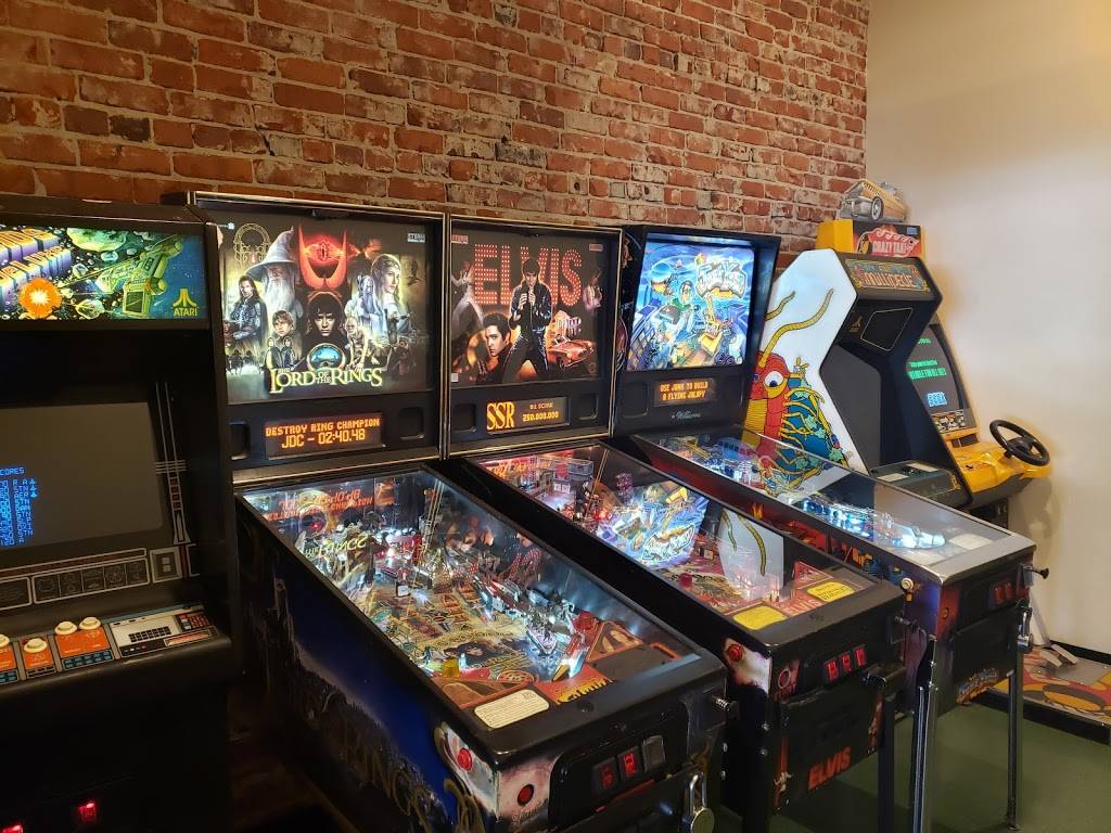 Luigis Pizza Parlor | restaurant | 3800 Stockton Blvd, Sacramento, CA 95820, USA | 9164560641 OR +1 916-456-0641