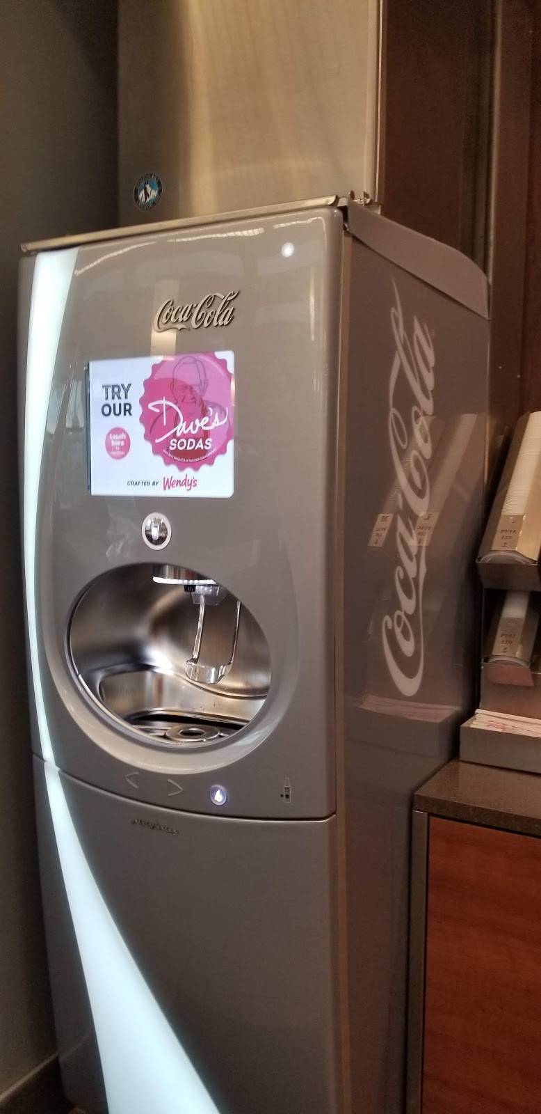 Wendys | restaurant | 912 E Tarpon Ave, Tarpon Springs, FL 34689, USA | 7279340208 OR +1 727-934-0208