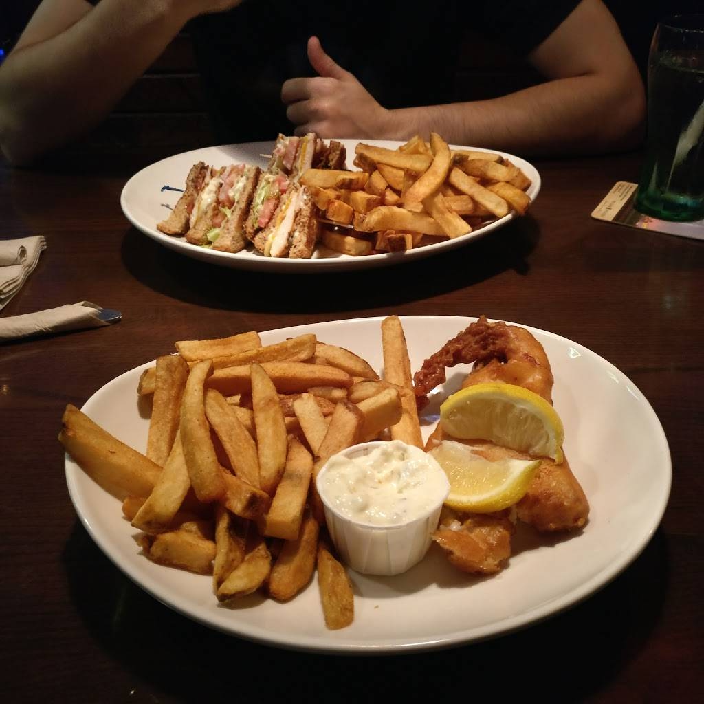 Gabbys | restaurant | 2076 Queen St E, Toronto, ON M4E 1E1, Canada | 4166995699 OR +1 416-699-5699