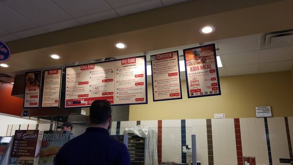 Jersey Mikes Subs | meal takeaway | 450 S Hunt Club Blvd, Apopka, FL 32703, USA | 4077756748 OR +1 407-775-6748