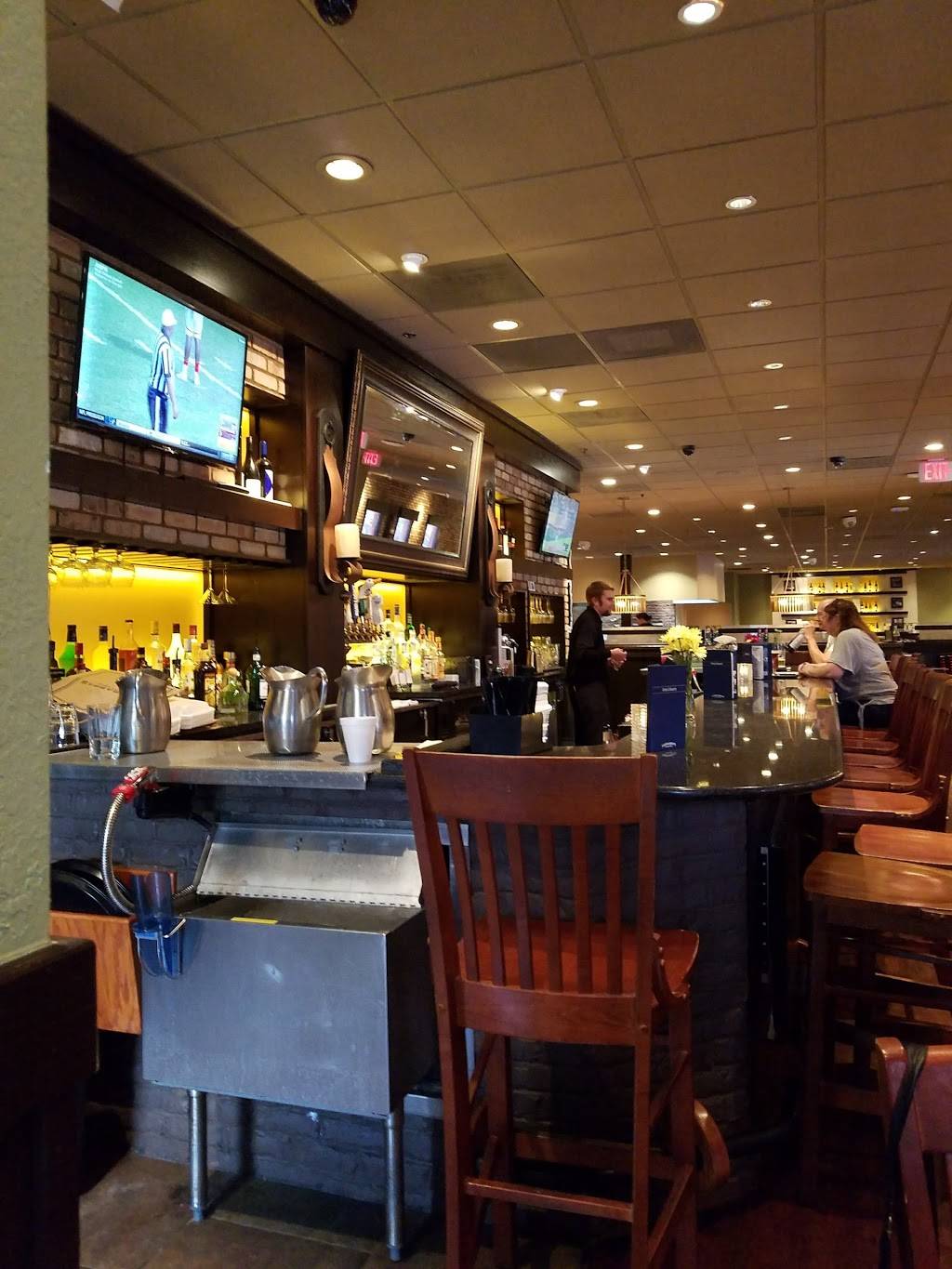 Carrabbas Italian Grill | restaurant | 12363 Hornsby Ln, Newport News, VA 23602, USA | 7572694917 OR +1 757-269-4917