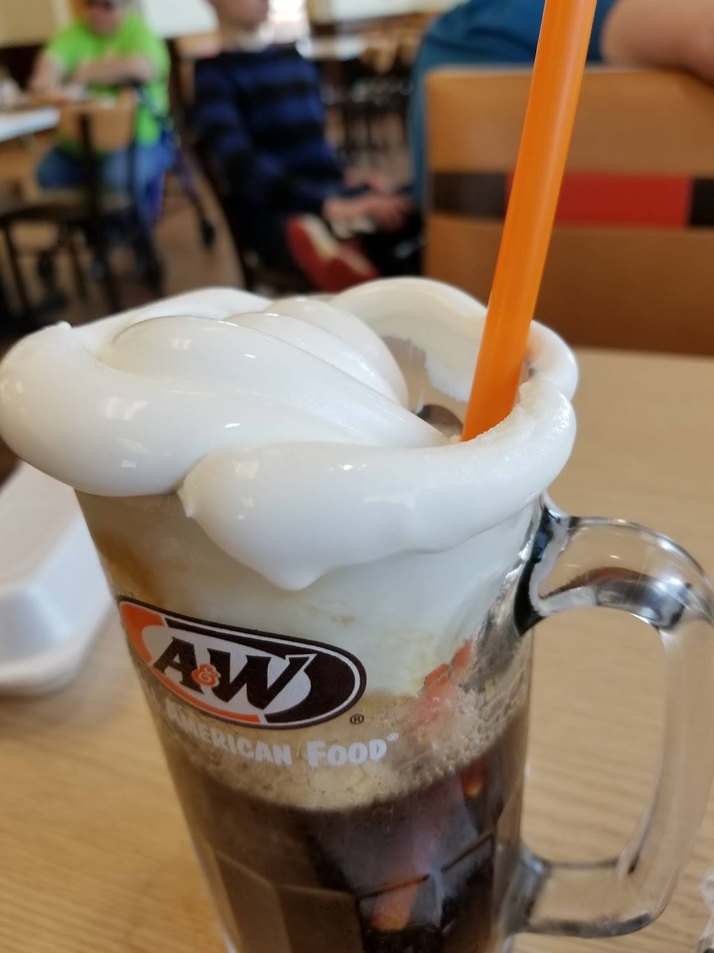 A&W Restaurant - Inver Grove Heights | restaurant | 9061 Buchanan Trail, Inver Grove Heights, MN 55076, USA | 6517568091 OR +1 651-756-8091