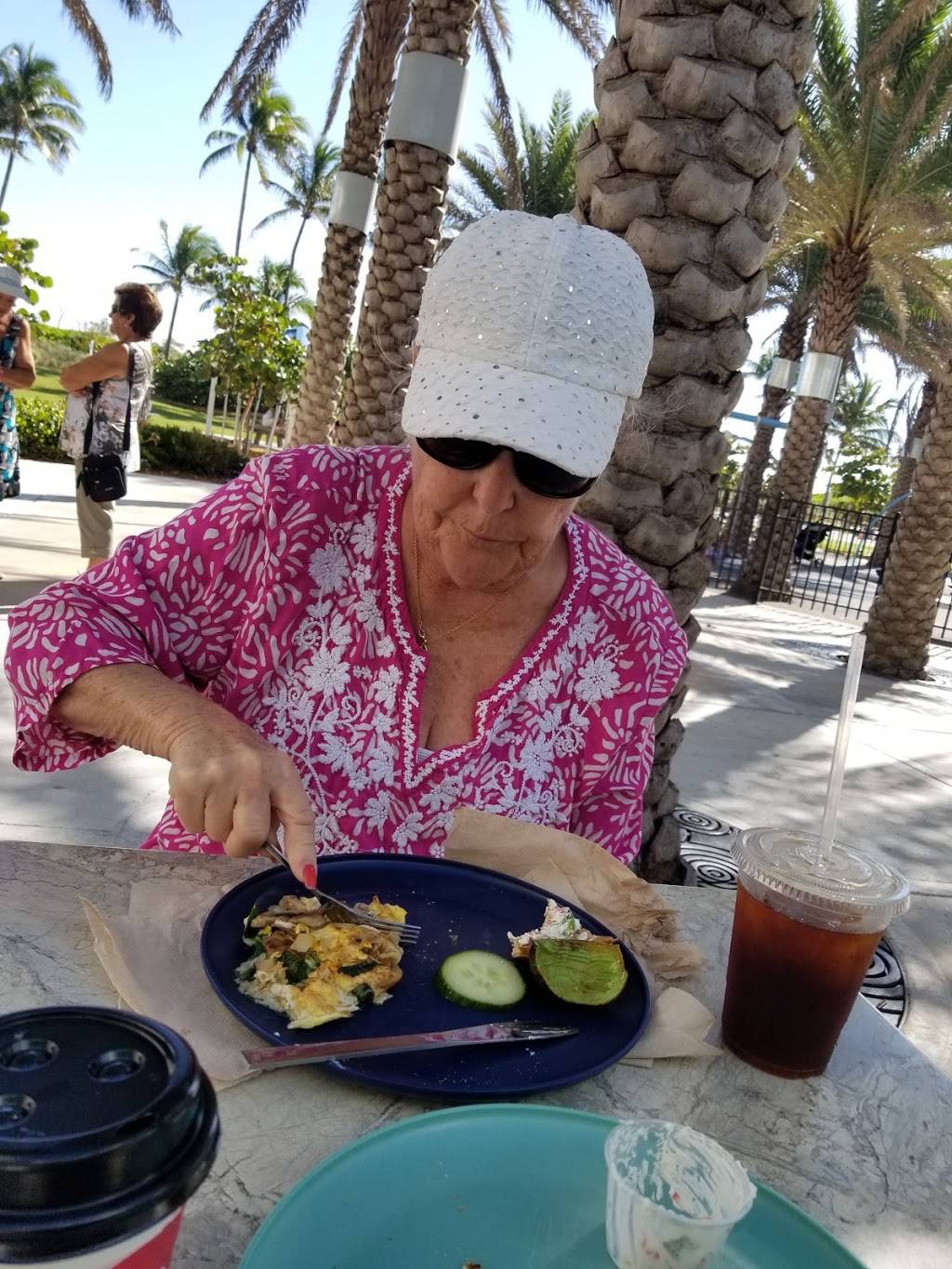 Cafe Cita On The Beach | restaurant | 1870 S Ocean Dr, Hallandale Beach, FL 33009, USA | 7542097002 OR +1 754-209-7002