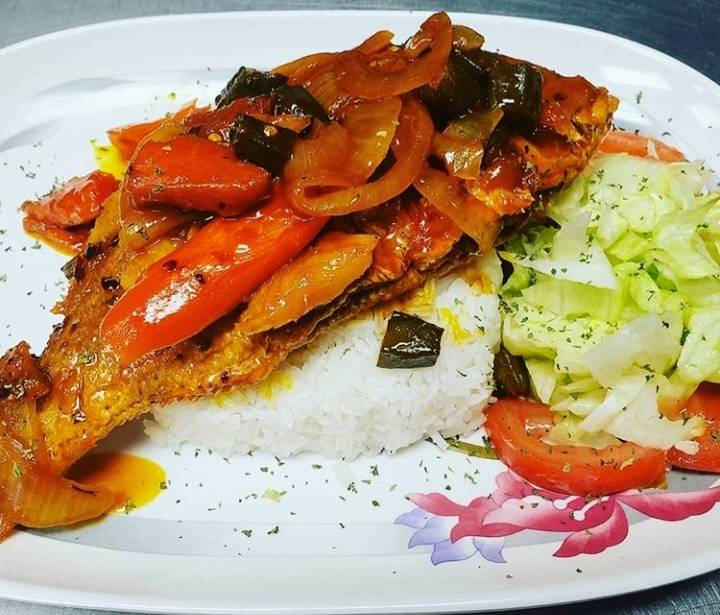 Flamin Grill House | restaurant | 24 Main St, Hempstead, NY 11550, USA | 5164839452 OR +1 516-483-9452