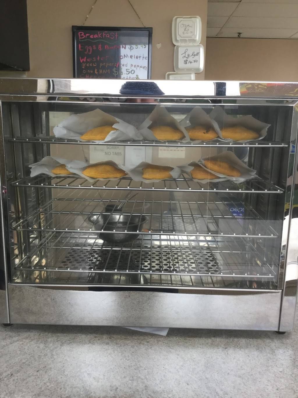 Hopeton Restaurant & Catering | restaurant | 6315 Netherhart Rd, Mississauga, ON L5T 1A2, Canada | 6472749532 OR +1 647-274-9532