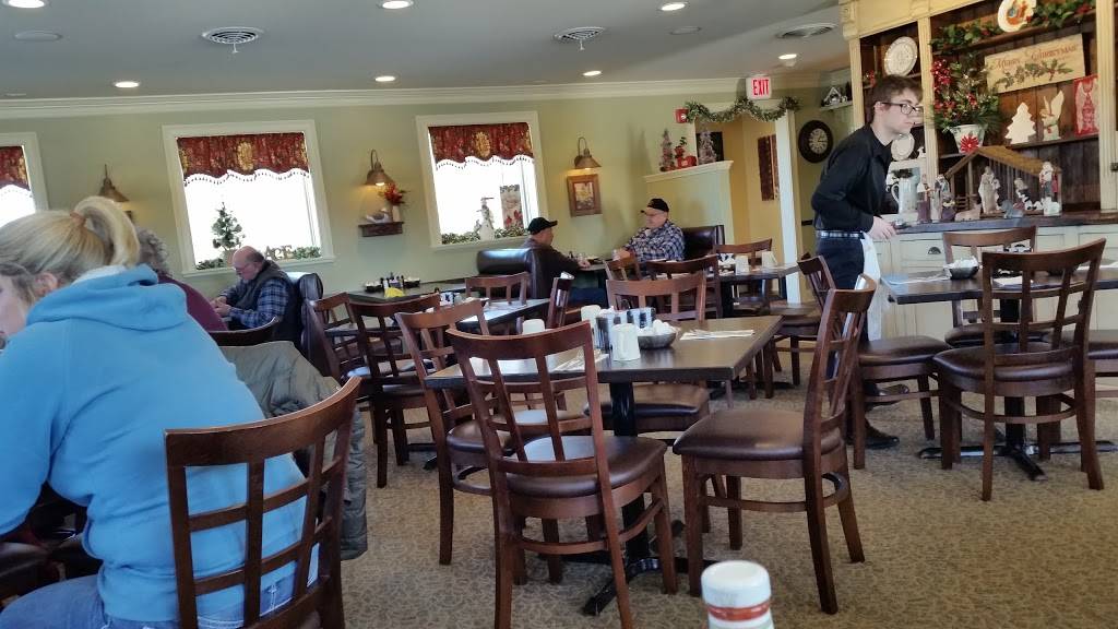 Dearborn Cafe | restaurant | 220 Indian Springs Dr, Sandwich, IL 60548, USA | 8157866185 OR +1 815-786-6185