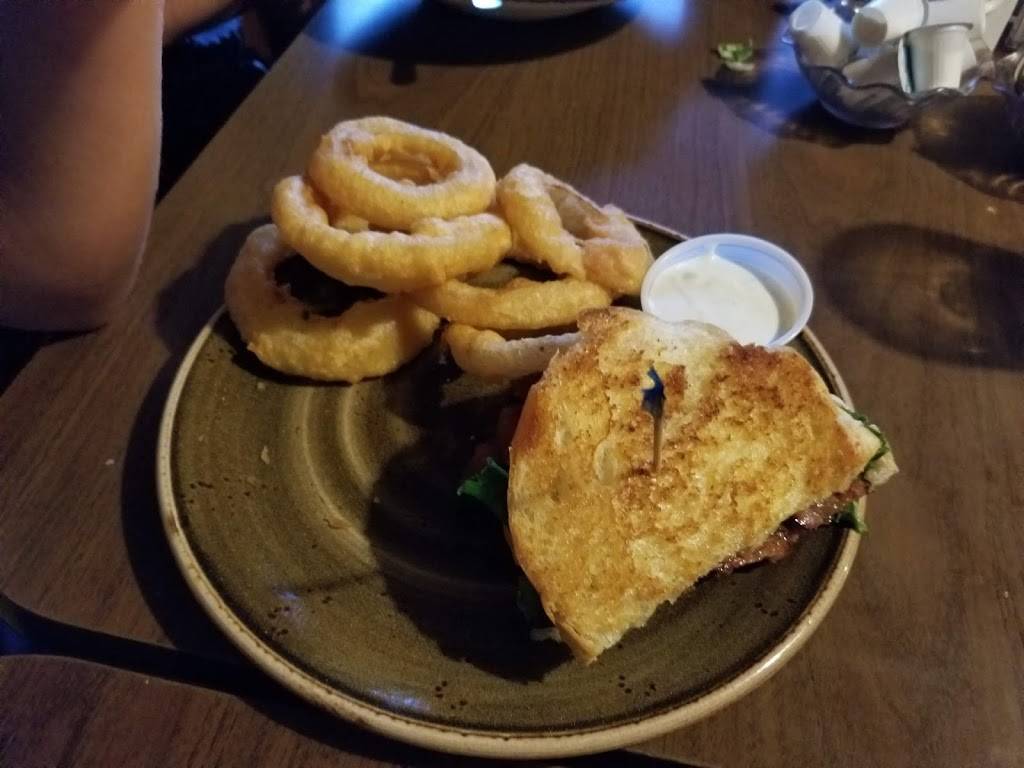 Great Lakes Grill | restaurant | 817 E State St, Cheboygan, MI 49721, USA | 2316278161 OR +1 231-627-8161