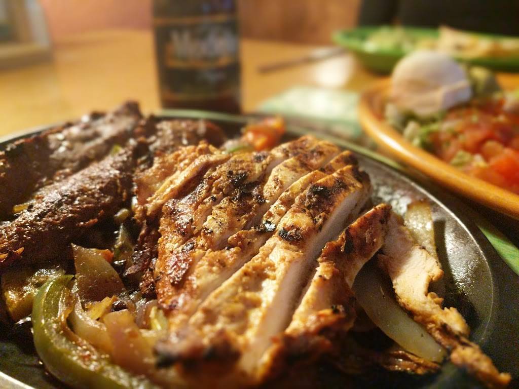 Miguels | restaurant | 697 Hogan Rd, Bangor, ME 04401, USA | 2079423002 OR +1 207-942-3002