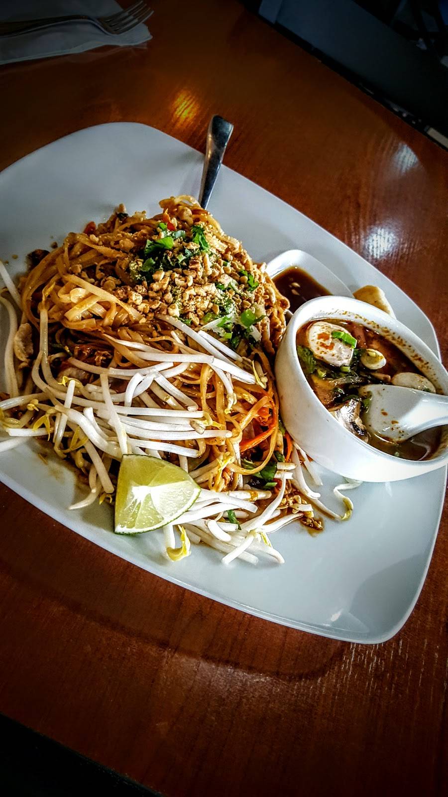 Thai Coconut Island | restaurant | 580 Hespeler Rd, Cambridge, ON N1R 6J8, Canada | 5196223200 OR +1 519-622-3200