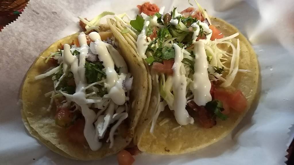 Carnes y Mariscos Los Molcajetes Restaurant | restaurant | Blvd. Benito Juárez 9356, Playas Rosarito, 22710 Rosarito, B.C., Mexico | 016611144858 OR +52 661 114 4858