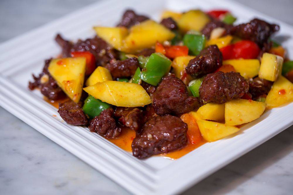 Dolo Restaurant and Bar | night club | 2222 S Archer Ave, Chicago, IL 60616, USA | 3128775117 OR +1 312-877-5117