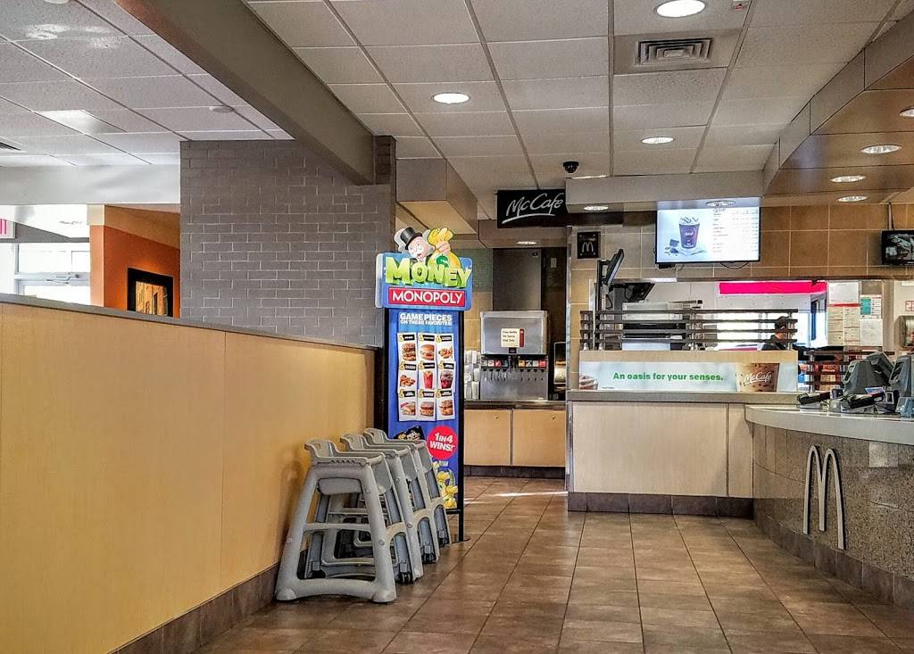 McDonalds | cafe | 6221 Riverside Plaza Ln, Albuquerque, NM 87120, USA | 5058994135 OR +1 505-899-4135