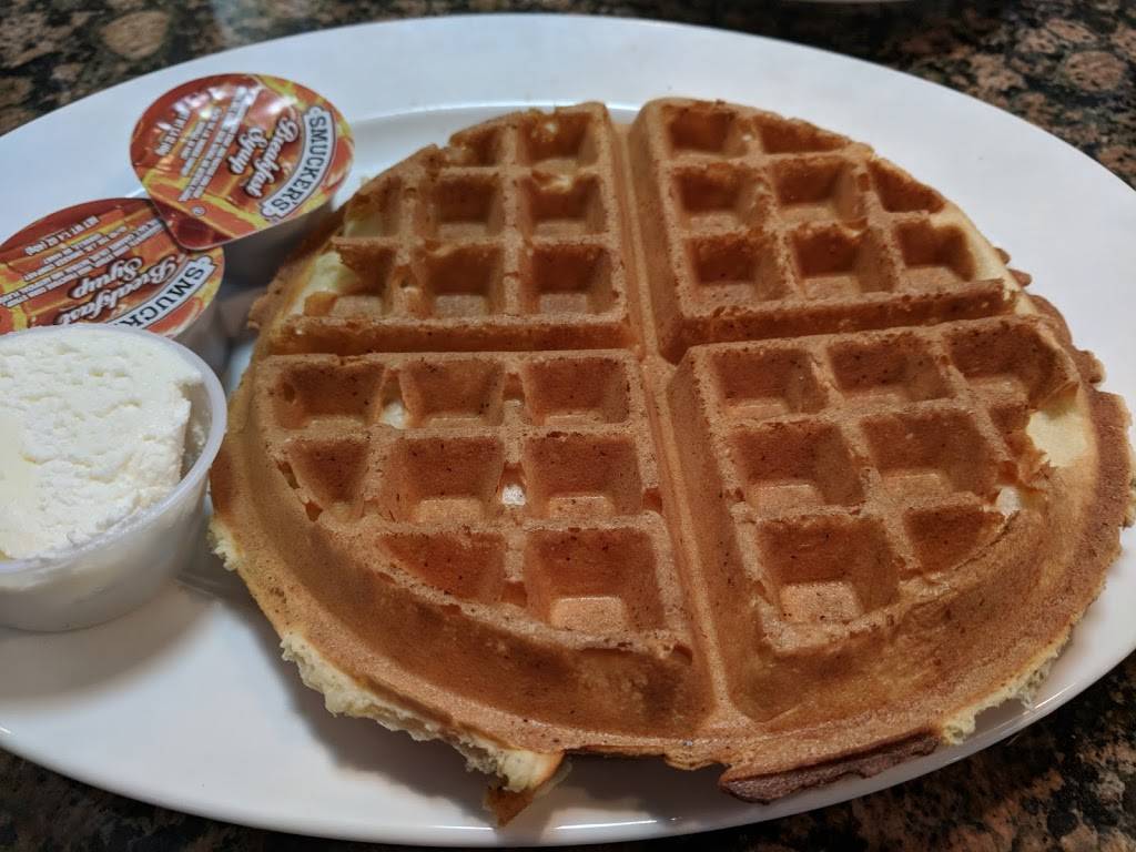 Great American Diner & Pub | restaurant | 1201 US-1 BUS, Levittown, PA 19056, USA | 2159434300 OR +1 215-943-4300